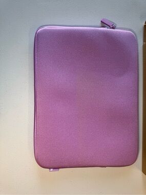 Incase Pink-Lilac Laptop Sleeve